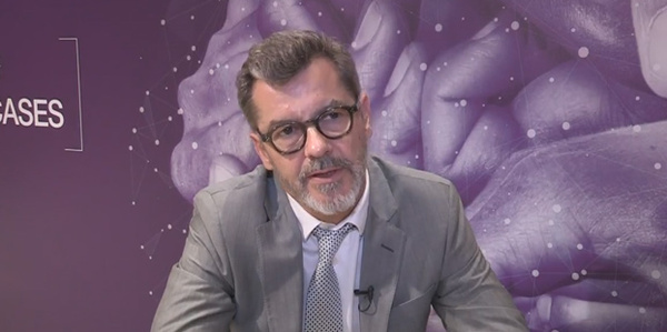 Brain first or neck first? Reflections on tandem lesion management